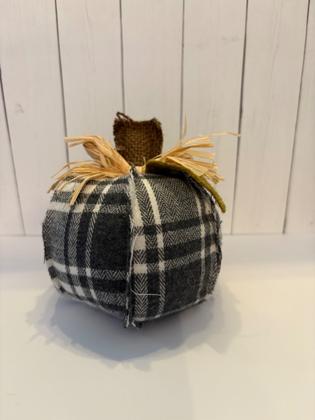 Small Plaid Pumpkin 