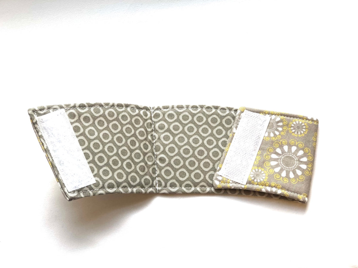 Yellow and White Circles Coffee Sleeve 