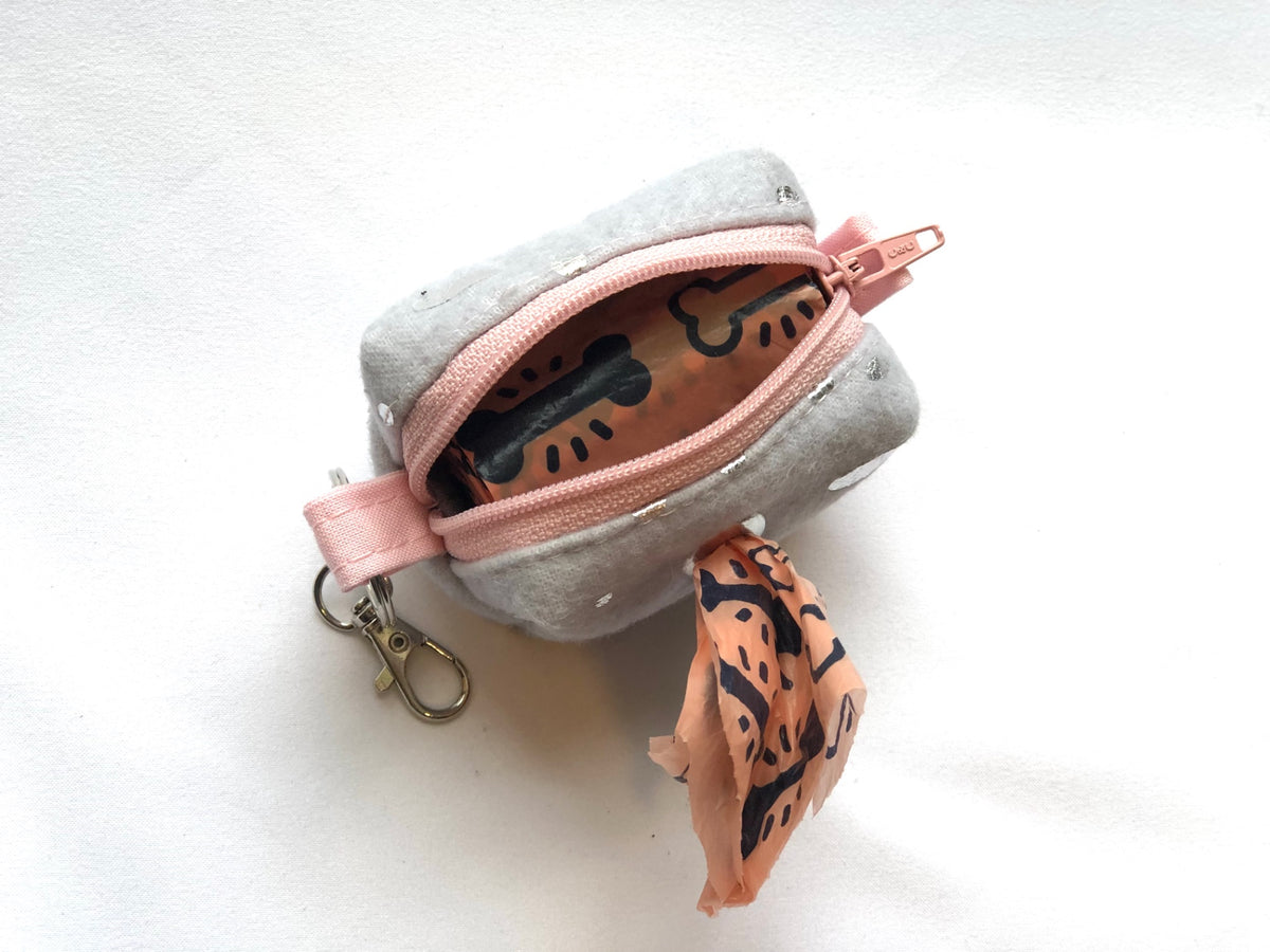 G/P & Silver Poopoo Bag 