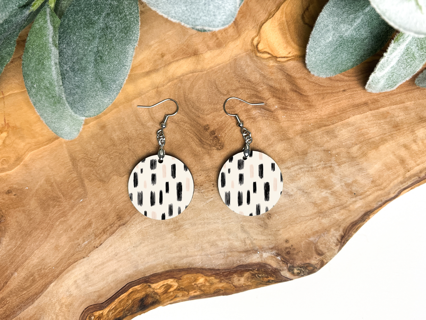 Round Earrings (E109R) - Dashes