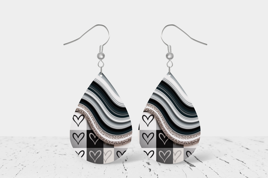 Teardrop Earrings (E98E) - Black & White Hearts
