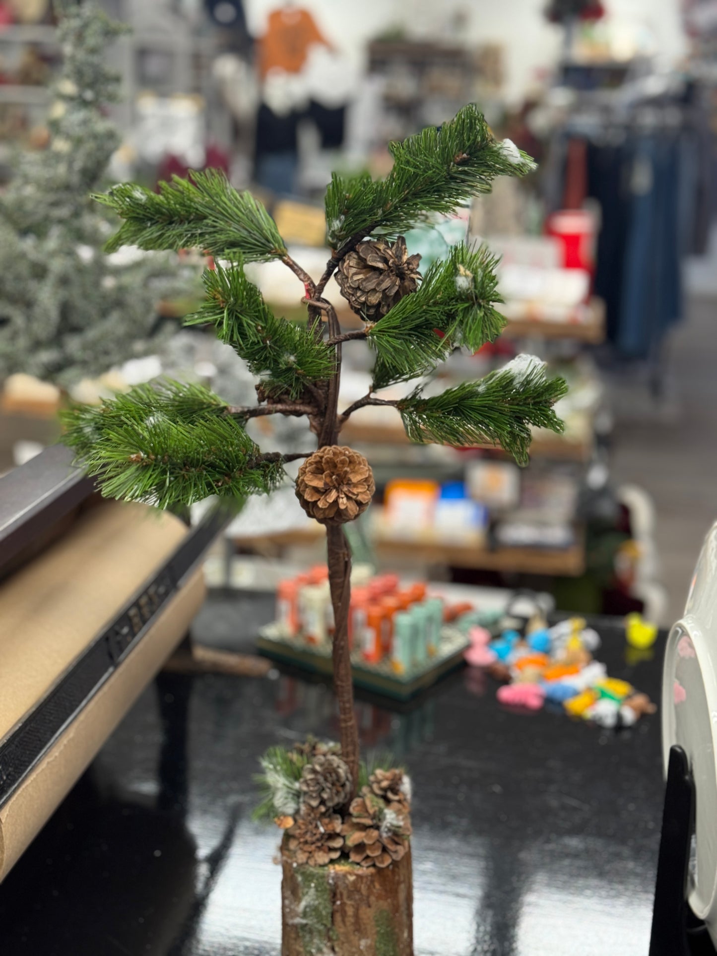 Tabletop Pinecone Christmas Tree with Natural Log Base – 24" Holiday Decor