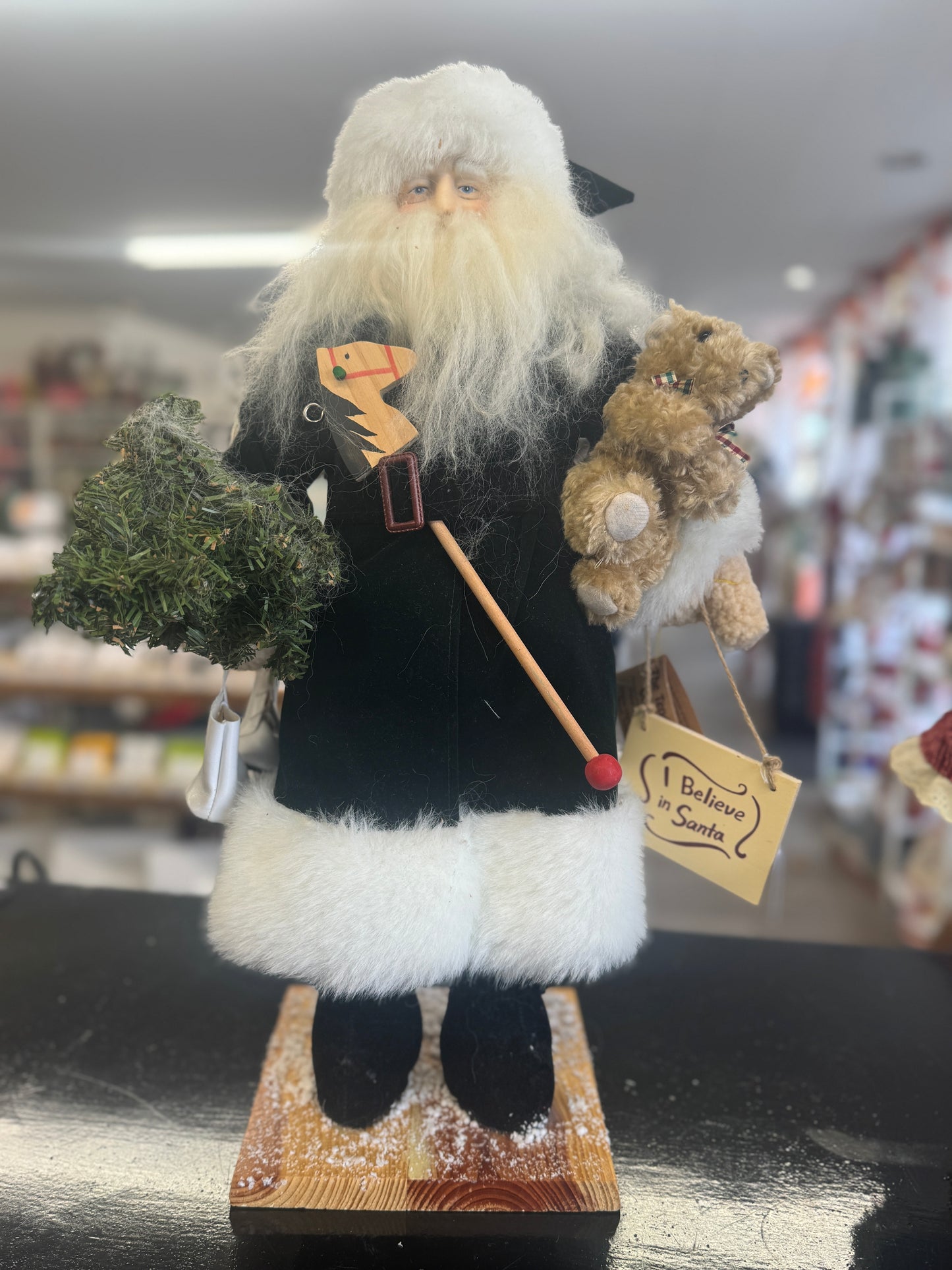 Woodland Rustic Santa with Bear, Tree & Giftbag – 24" Vintage-Style Christmas Figurine