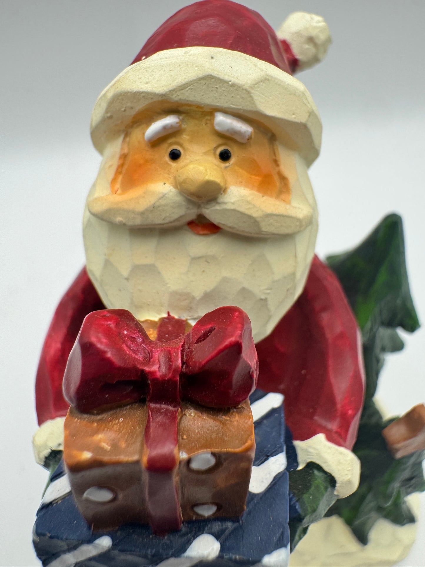 Kirkland’s Resin Santa Figurine – Hand-Carved Look Christmas Decor 4.5" (Discontinued)Gift