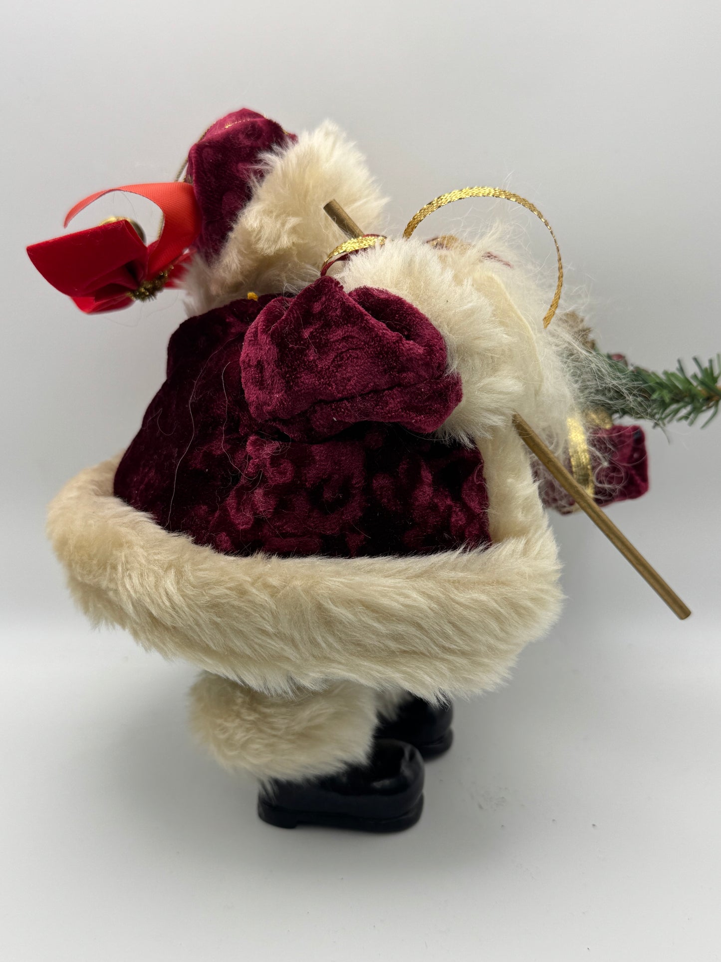 Old-World Santa Figurine with Velvet Hat & Gift Bag – 8" Christmas Decor
