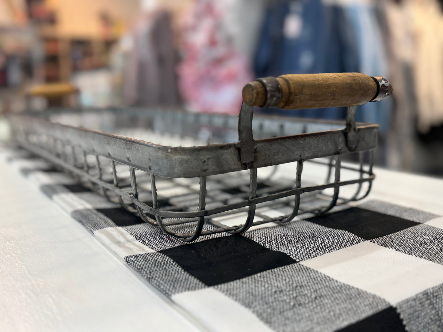 Long Metal Wire Tray with Wood Handles – 33"