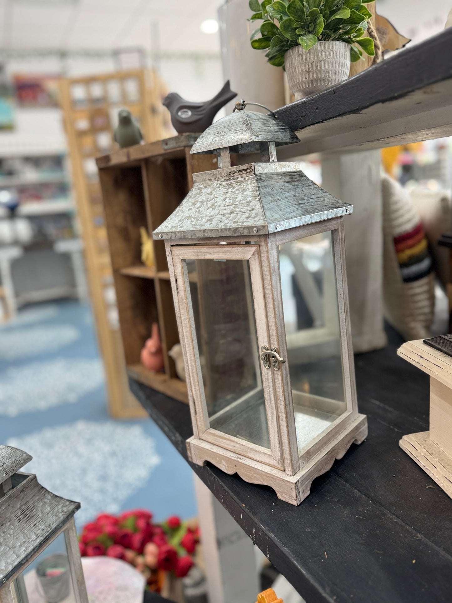 Rustic Farmhouse Lantern – 18"