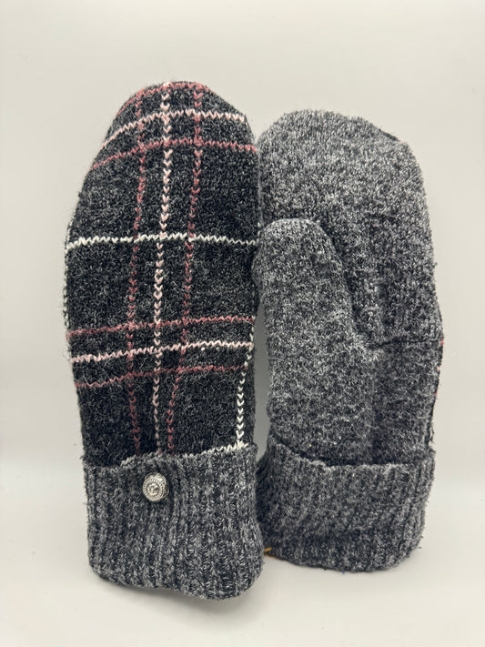 Eleanor – Handmade Repurposed Wool Mittens – Charcoal Gray & Pink Plaid