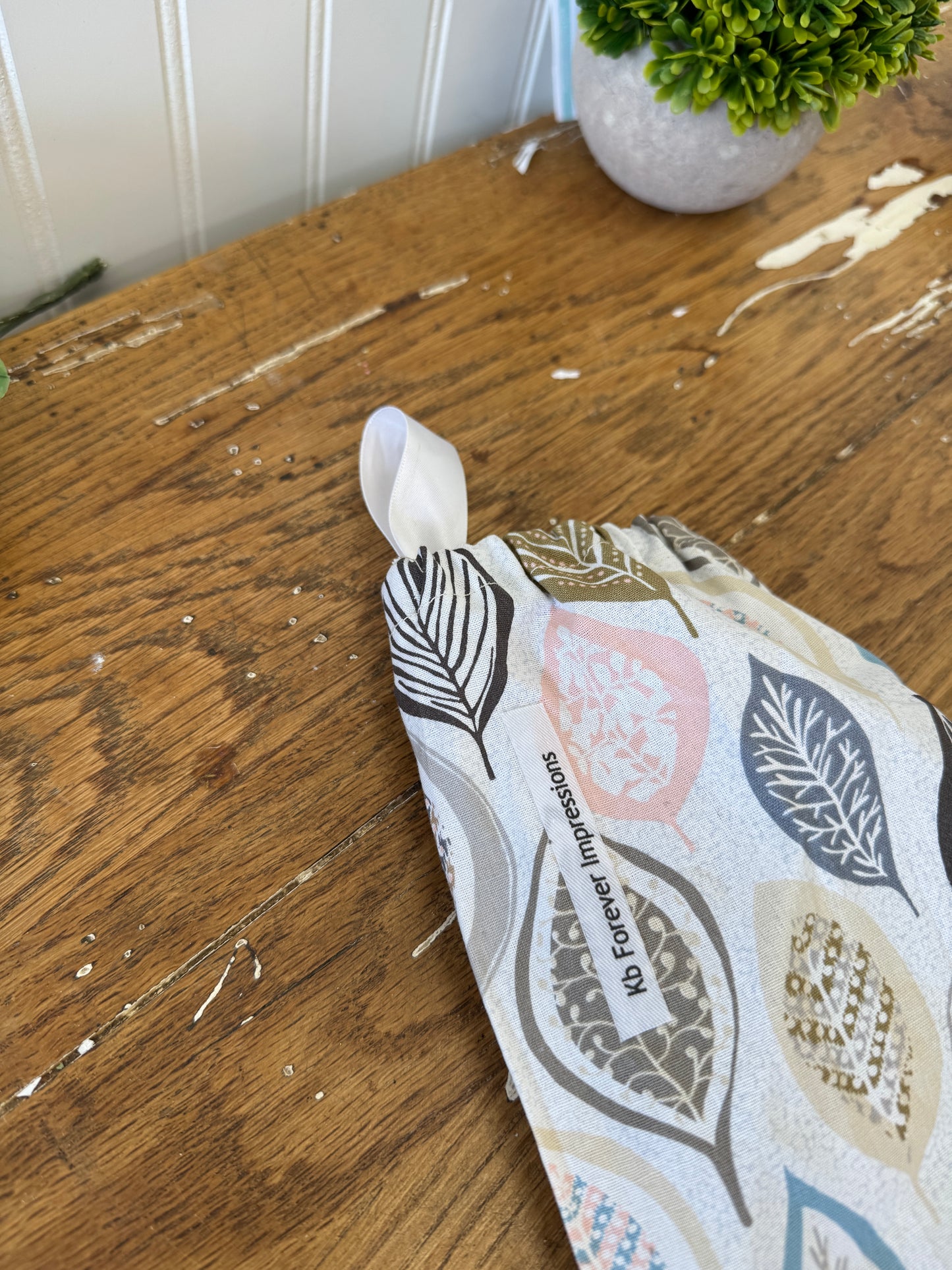 Plastic bag holder