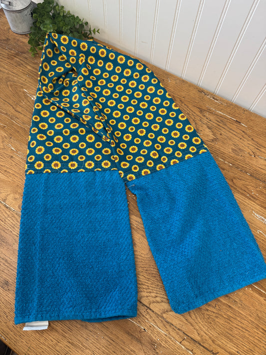 Handmade Wrap-Around Neck Towel (3)
