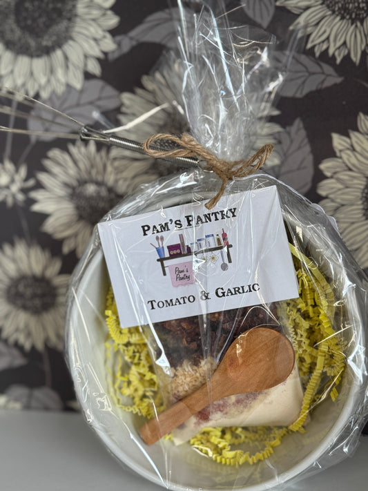 *Gift Set* Tomato & Garlic Dip w/bowl, spoon & whisk