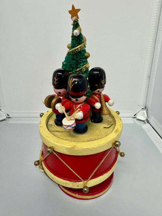 Vintage Wooden Drum with Toy Soldiers & Christmas Tree - Plays Silent Night