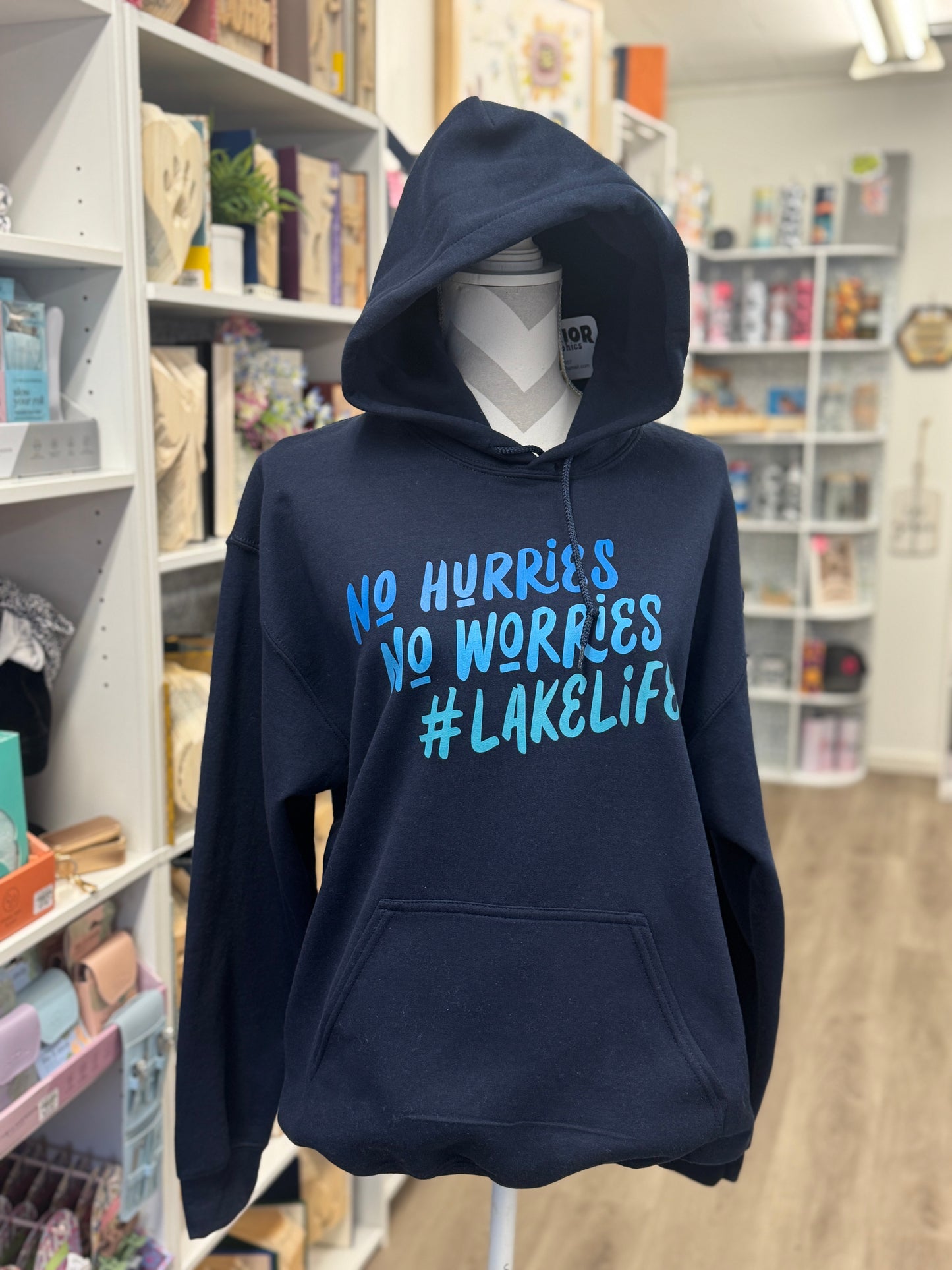 No Hurries No Worries #LakeLife – Navy Blue Hoodie - Medium