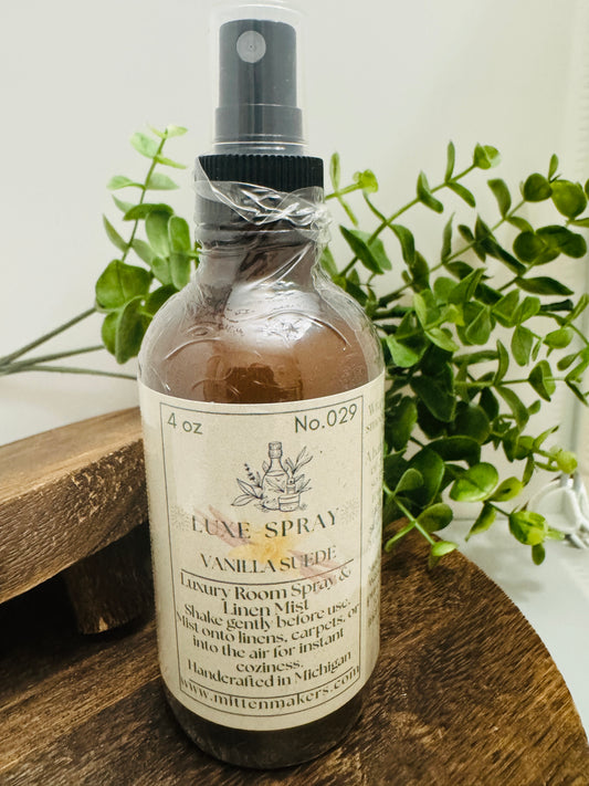 Luxe Spray – Vanilla Suede (4 oz All-Natural Room & Linen Mist)