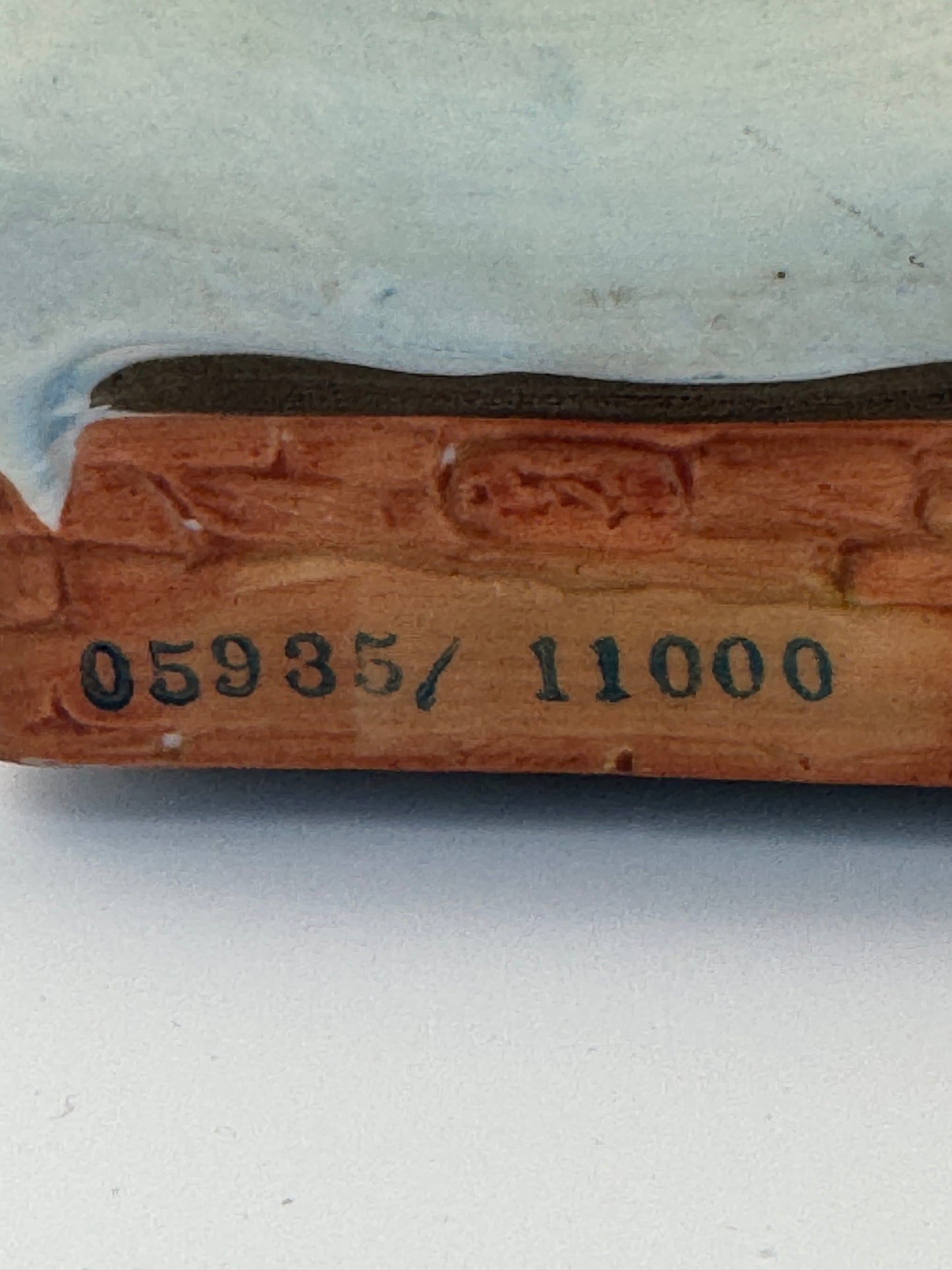 Melody in Motion Musical Santa Figurine – Limited Edition Animated Porcelain Christmas Collectible