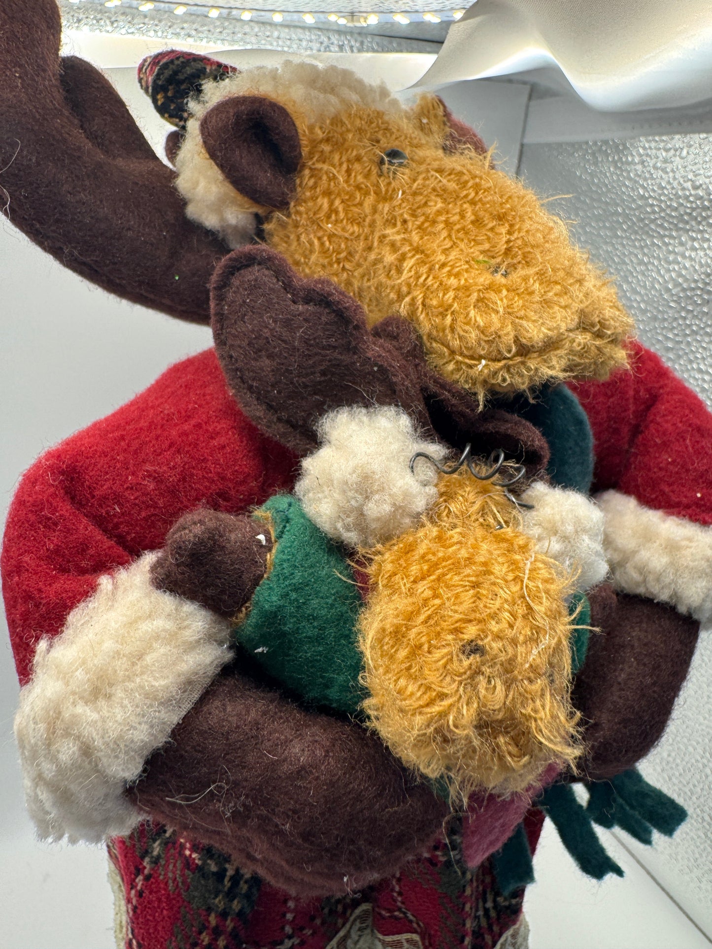 Vtg Merry Chris Moose Christmas Stand Alone Decor – Ice Skating Mama with Baby