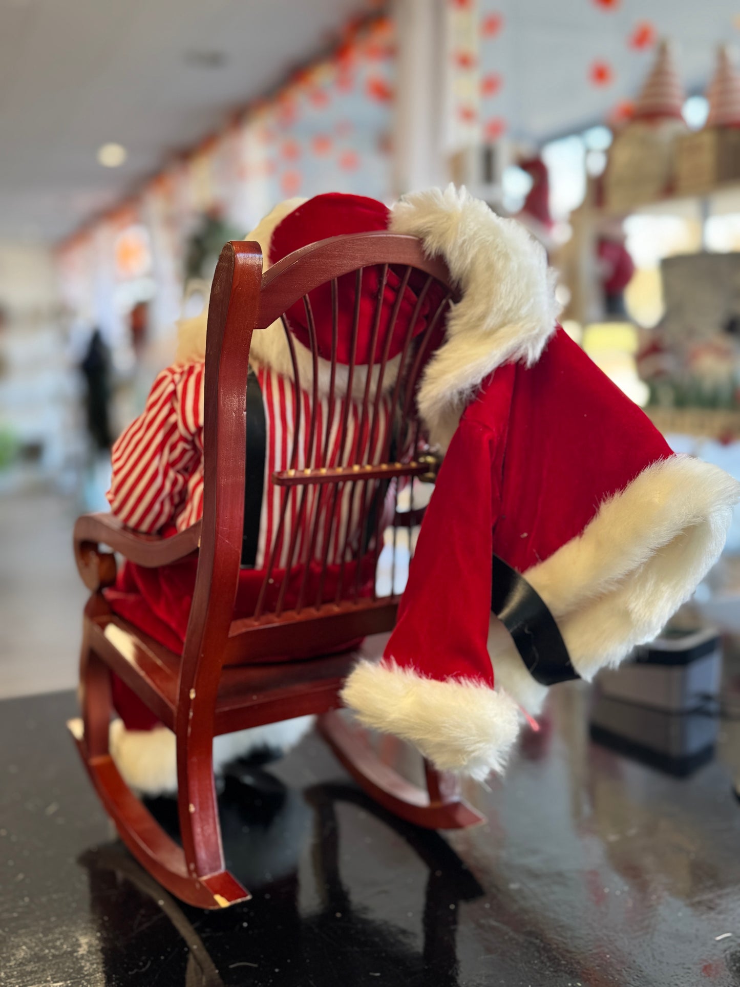 Kurt Adler Kringle Klaus Sitting in Chair – 16"