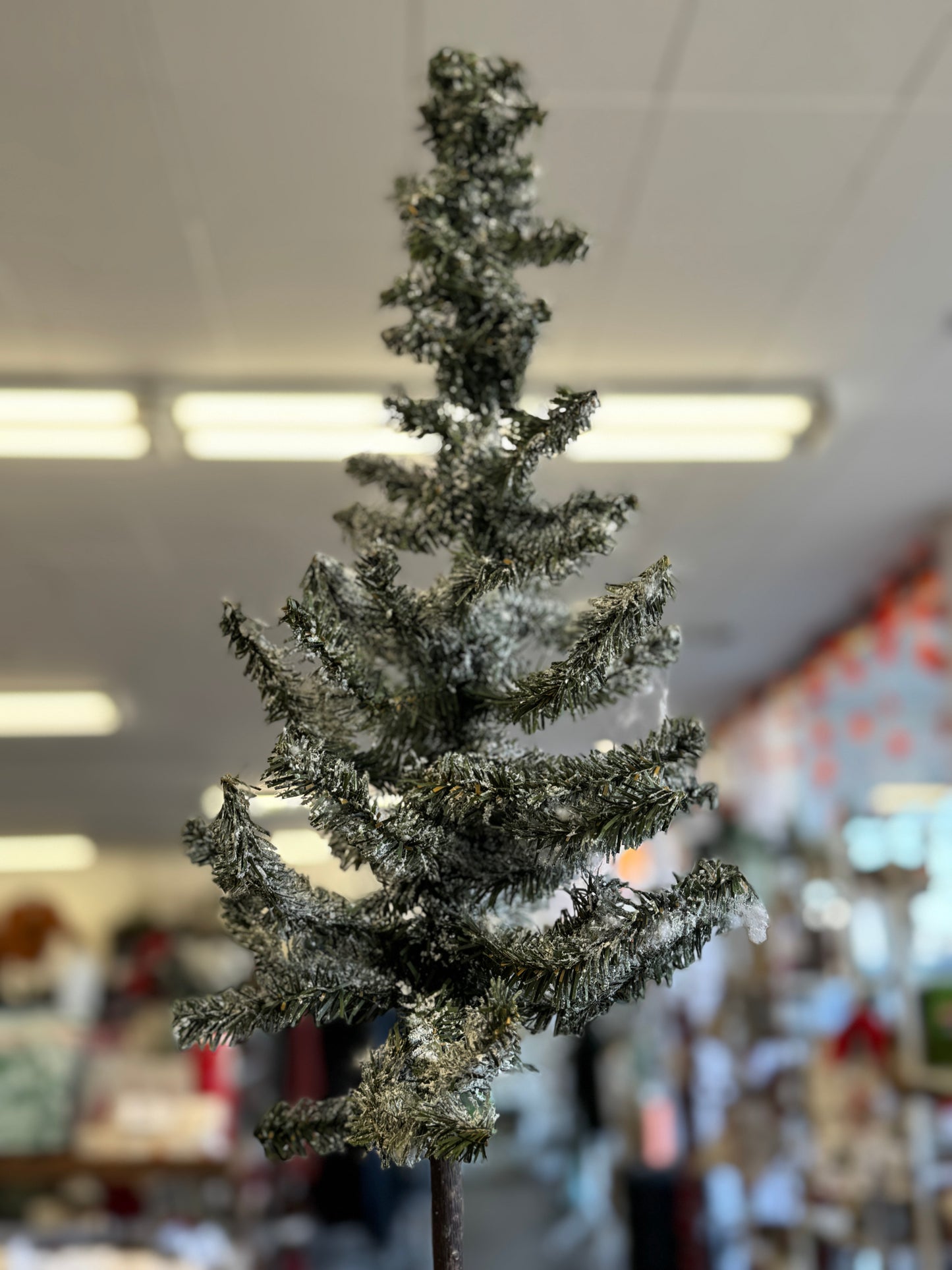 Flocked Artificial Christmas Tree with Burlap Base – 31"