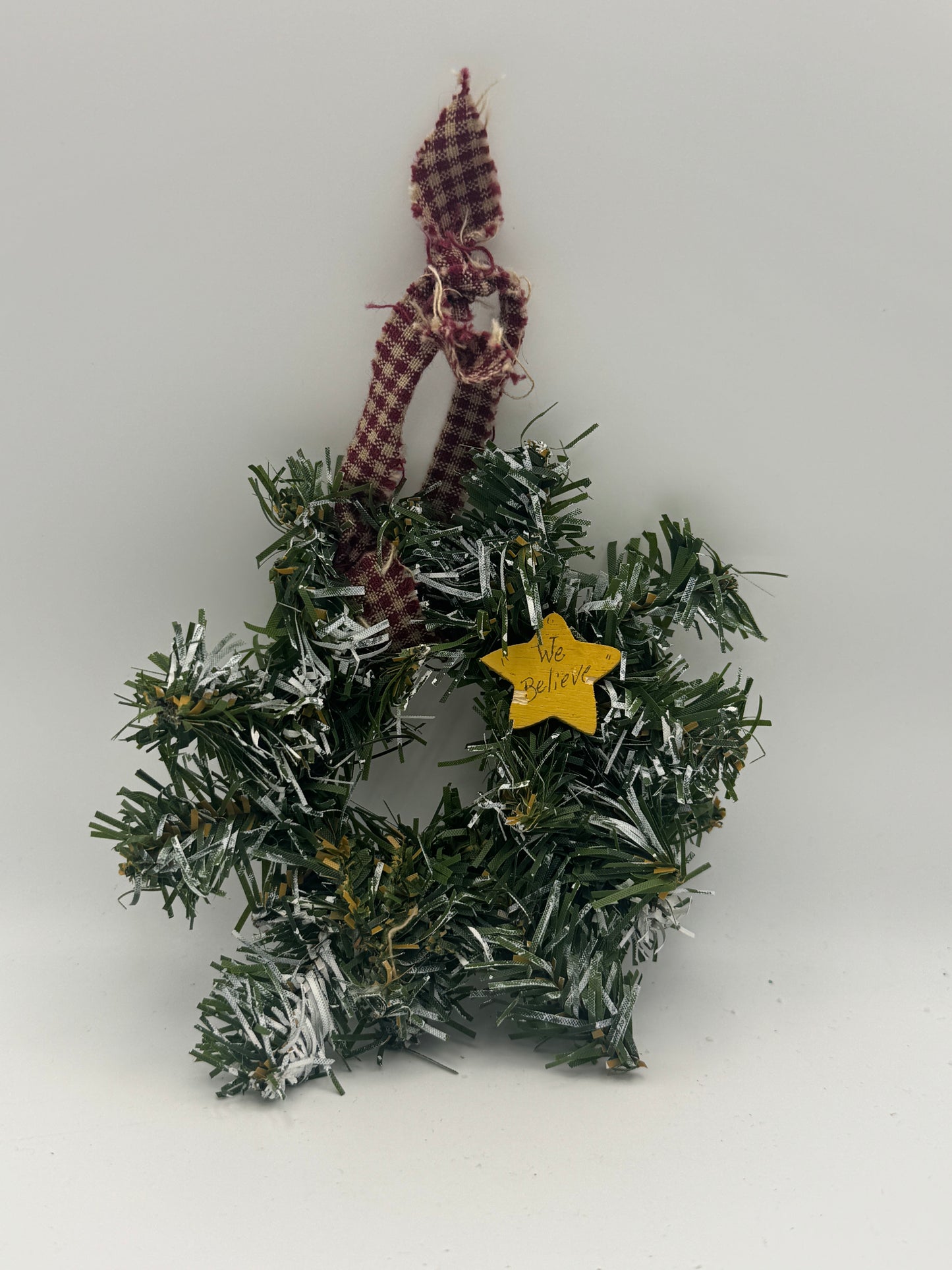 “We Believe” Mini Christmas Wreath Ornament – 4"