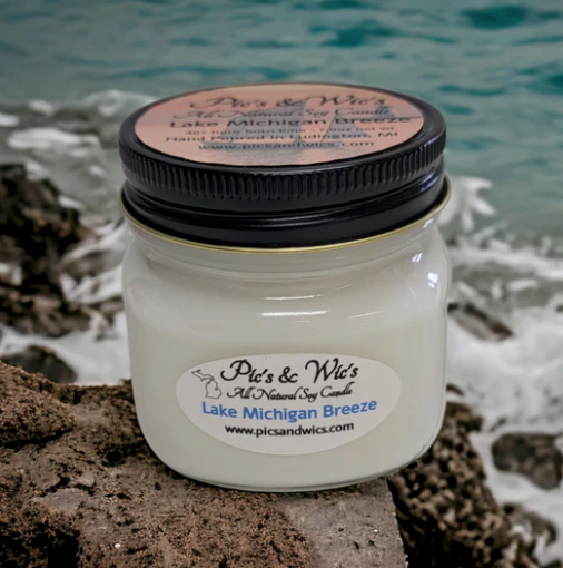 Pic’s & Wic’s Michigan Mitten Soy Candle – Hand Poured in Ludington, MI