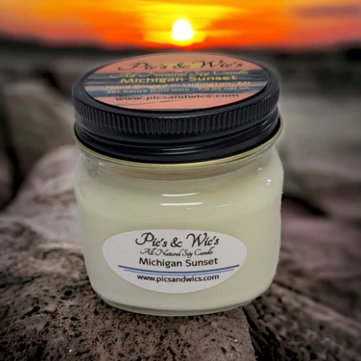 Pic’s & Wic’s Michigan Mitten Soy Candle – Hand Poured in Ludington, MI