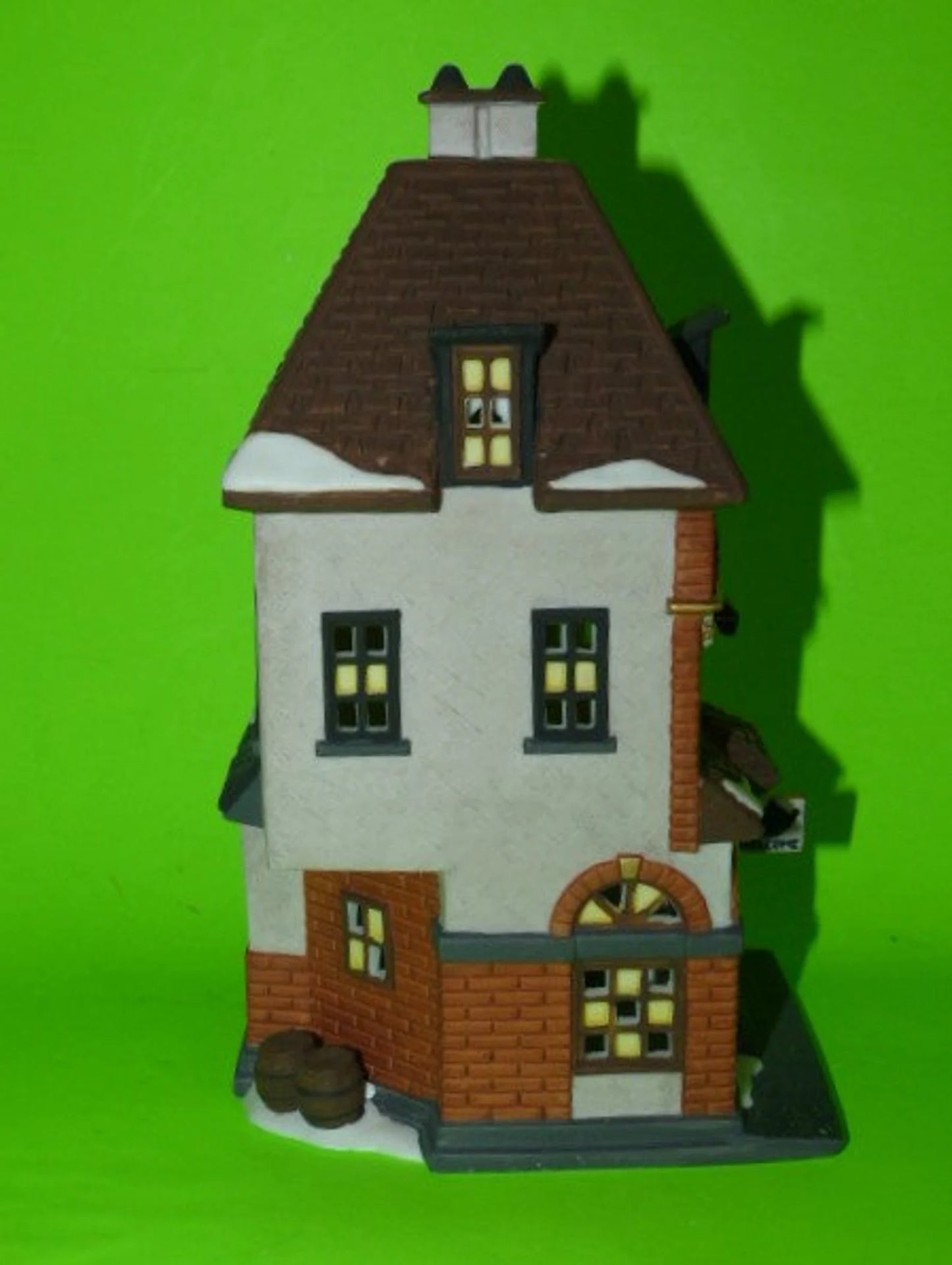 Department 56 Christmas in the City Potters Tea Seller #5880-7