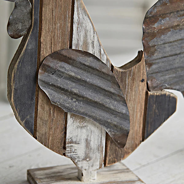Reclaimed Wood Rooster Décor